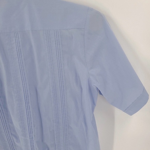 Men's Light Blue Embroidered Short Sleeve Shirt - Picture 7 of 8